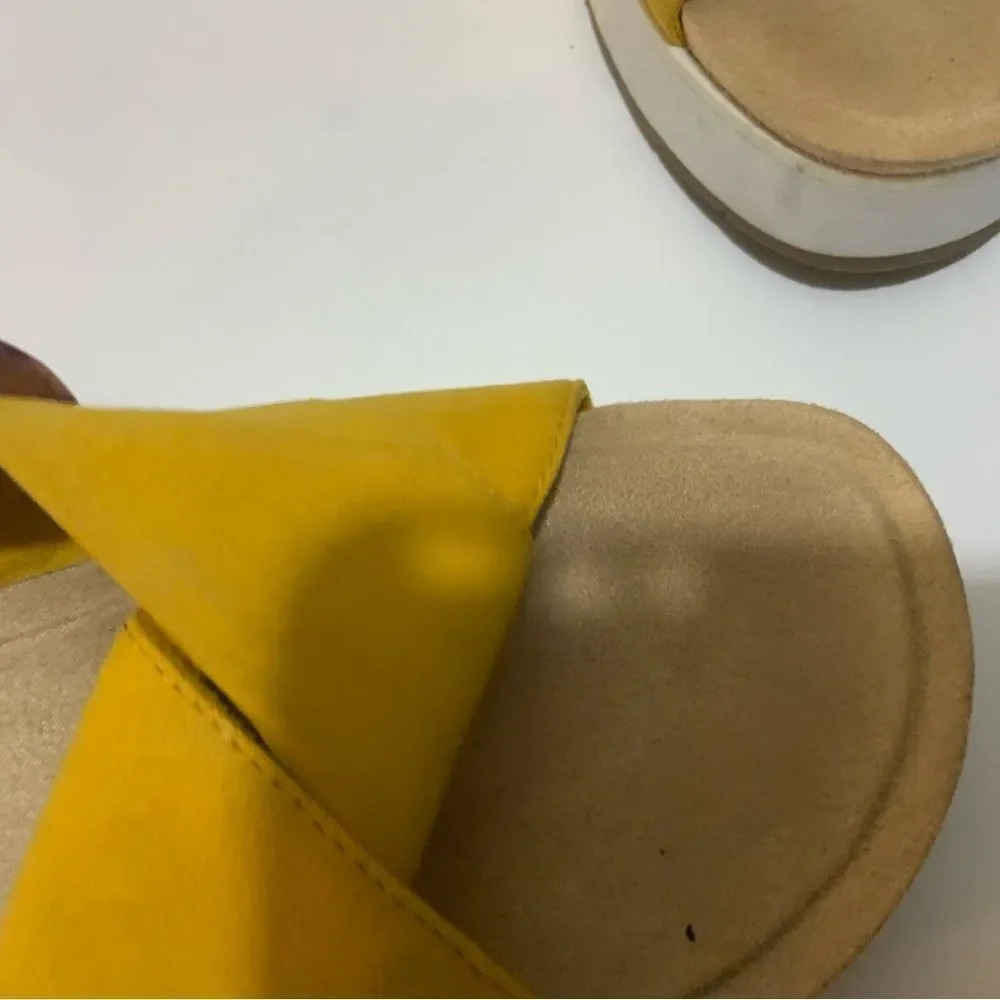 UGG Koolaburra Sandals Womens 10 M Golden Rod Carenza Twist Detail Slide Shoes